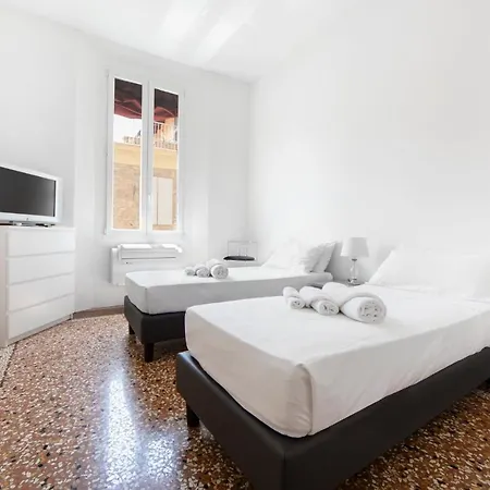 Apartment Ur-nest Battisti Bologna